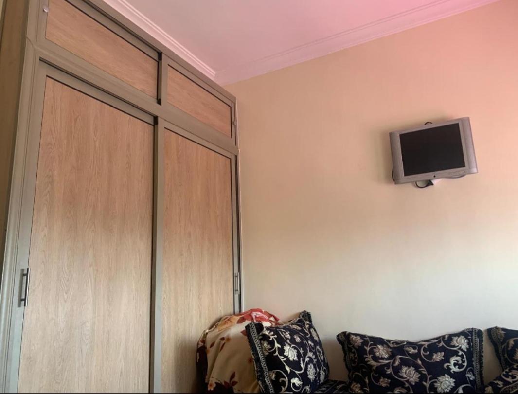 Adorable Apartamento A 8 Min Del Aeropuerto De Casablanca,Wifi Ultra Rapido Y Parking Gratis Derroua Exterior foto
